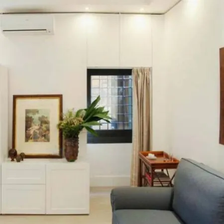 Modern Flat Historic 1200s Palace Steps From Navona * Rome